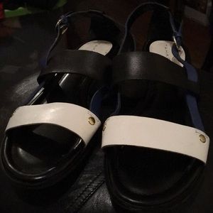Color blocked sandals - looks like new..l